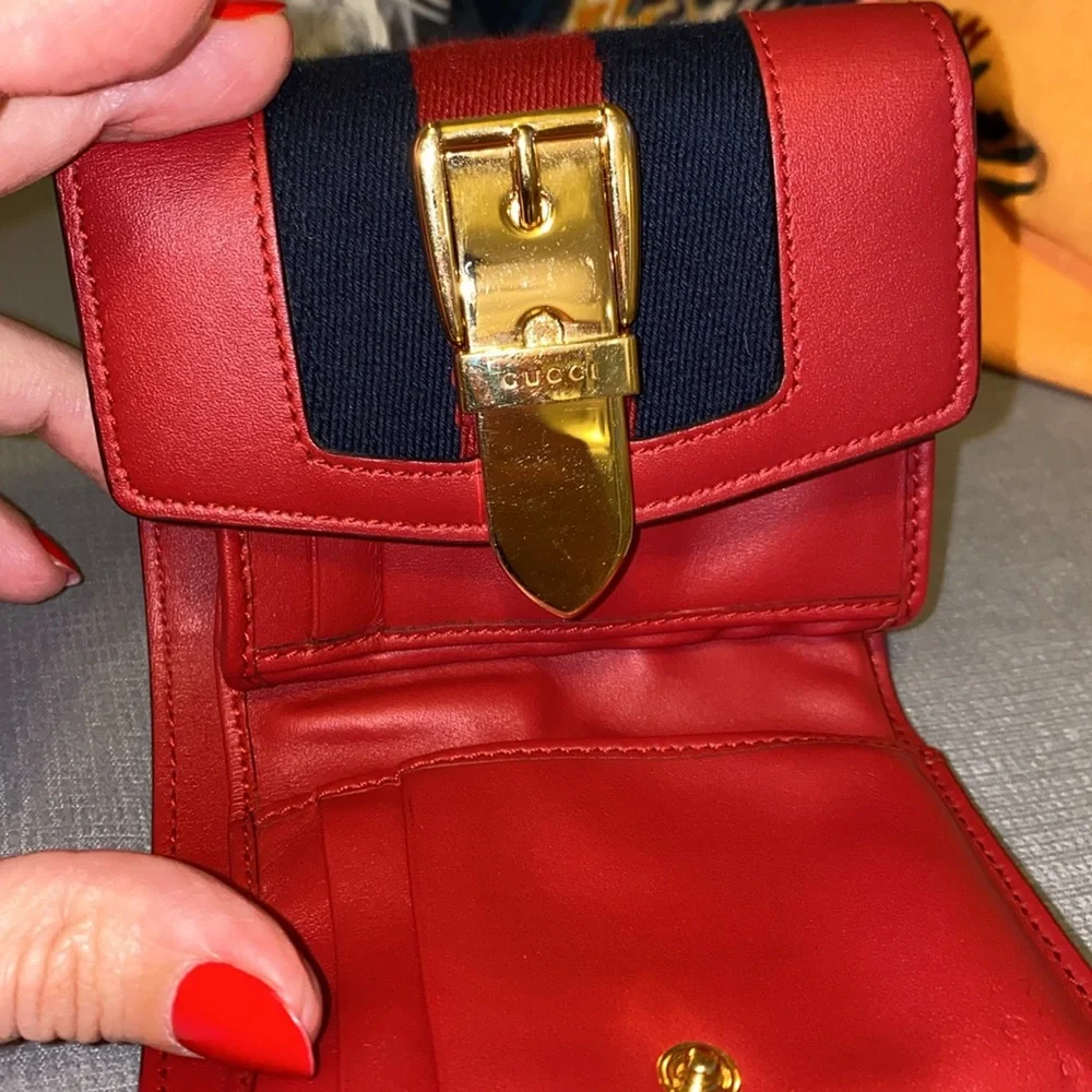 GUCCI Sylvie Leather Wallet - Picture 9 of 13